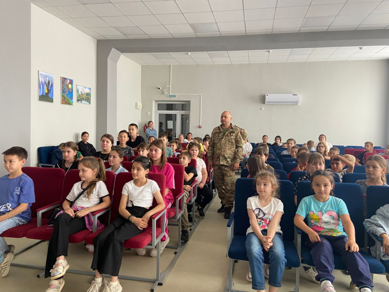 Закрытие смены "Школа юного патриота" ЛДП "Робинзон".